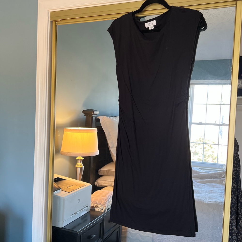 EUC Velvet by Graham and Spencer Dress
